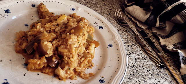Pasos para preparar el arroz con bacalao y alcachofas