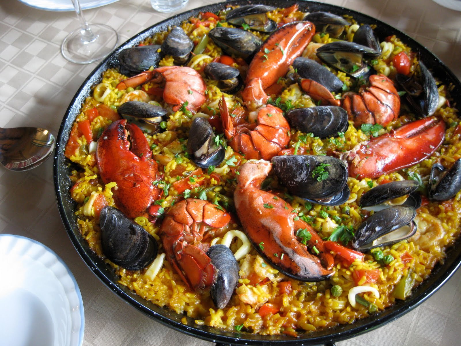 Variantes de la paella de mariscos y verduras