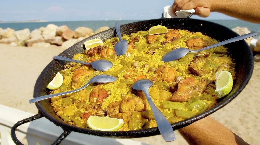 Variantes de la paella de pescado  