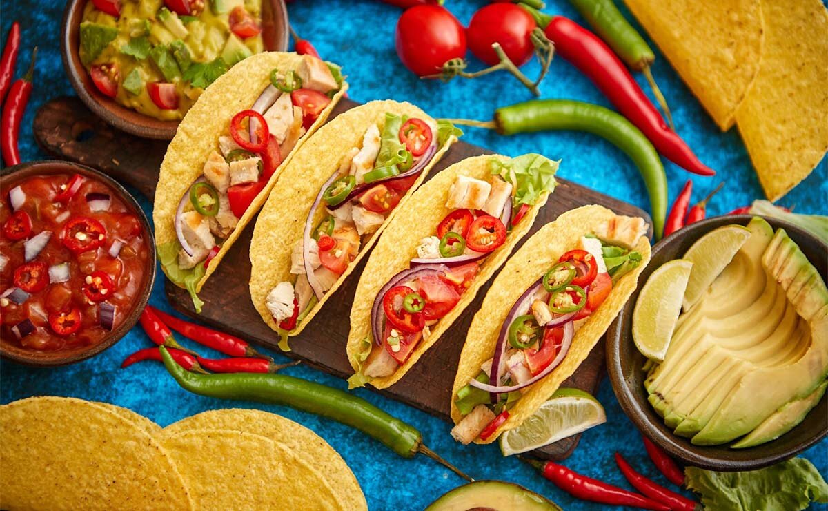 Ingredientes esenciales para unos tacos perfectos