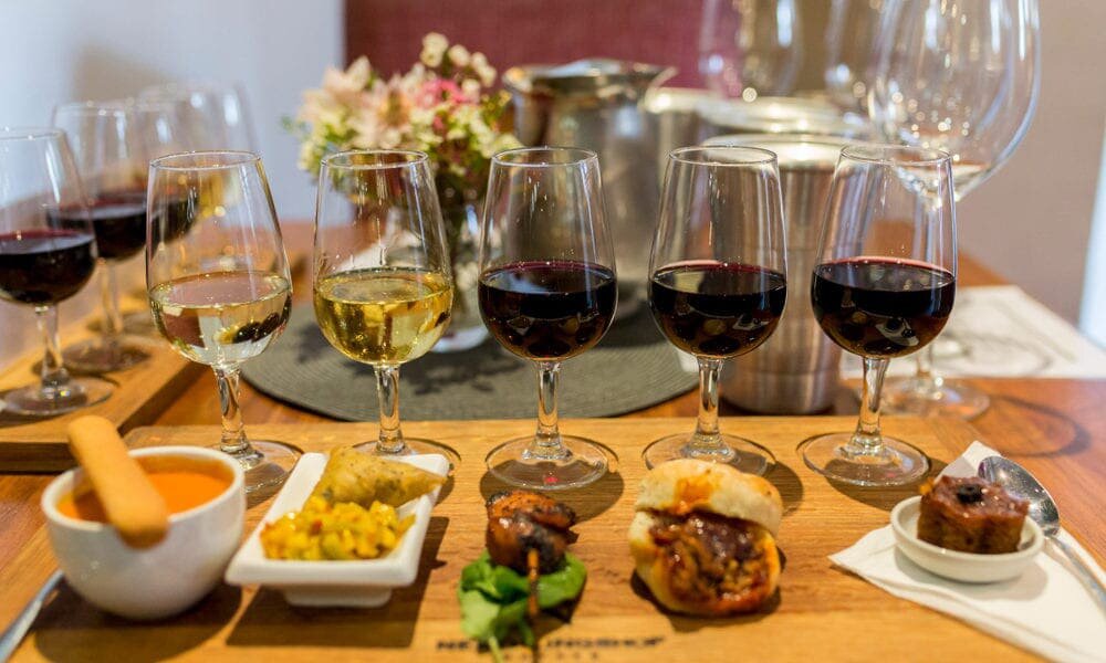 Maridaje Ideal: Vinos y Bebidas